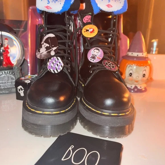 Authentic Hello Kitty Dr Marten Platform boots! Dollskill - Picture 10 of 16
